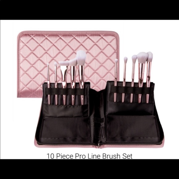 wet n wild Other - ❤️55%OFF!!❤️PRO LINE SET WET N WILD 10 BRUSH HIGH QUALITY ROSE GOLD SEALED! NEW!